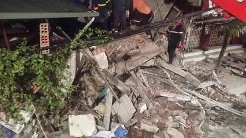 Hà Nội: Sập nhà 3 tầng, 2 người tử vong ảnh 18