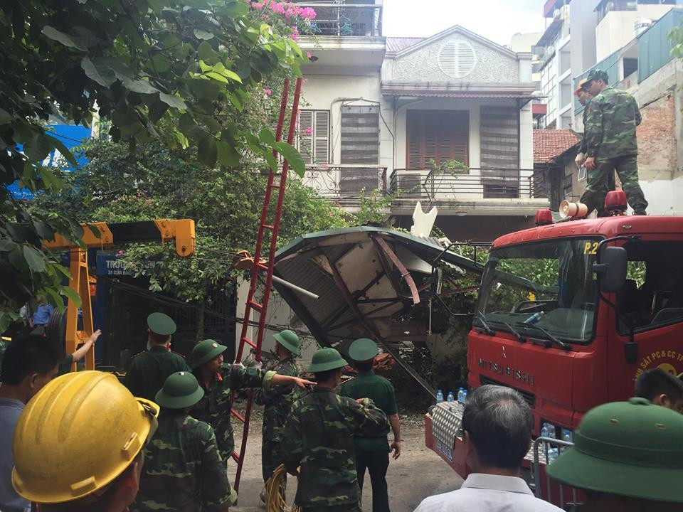 Hà Nội: Sập nhà 3 tầng, 2 người tử vong ảnh 10
