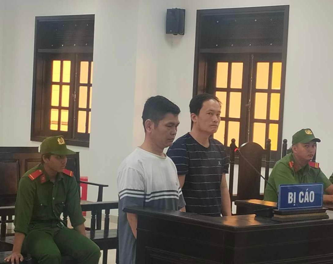 Các bị cáo tại toà. Các bị cáo tại toà.