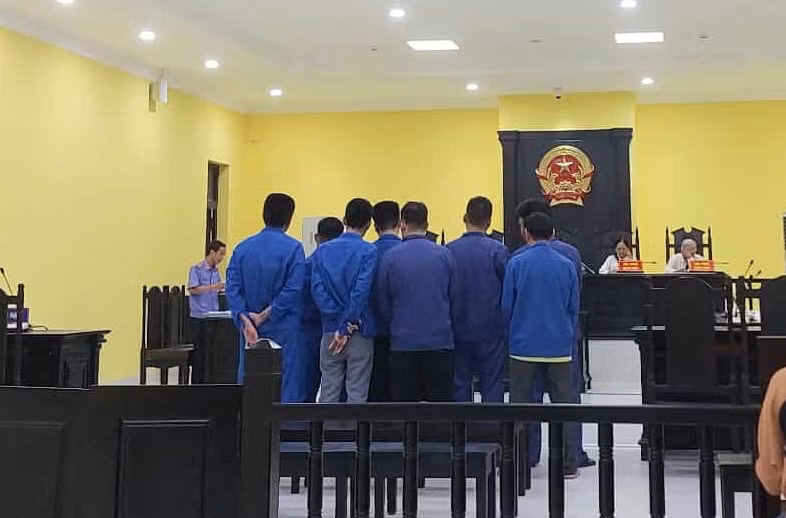 Các bị cáo tại phiên toà.