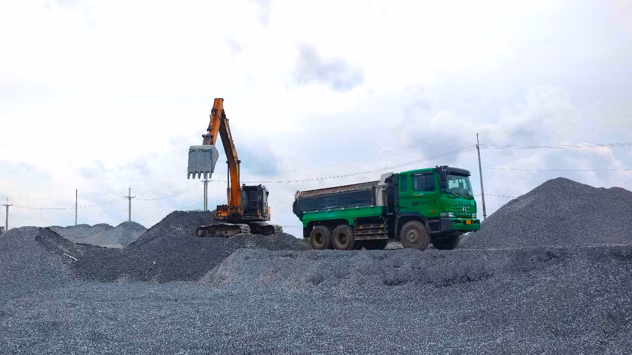 Các nhà thầu đang tập trung nguồn lực để tổ chức thi công tăng ca - kíp.