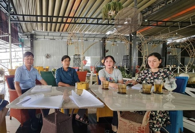 Viên chức y tế bức xúc vì bị cắt phụ cấp ưu đãi nghề chưa hợp lý. Viên chức y tế bức xúc vì bị cắt phụ cấp ưu đãi nghề chưa hợp lý.