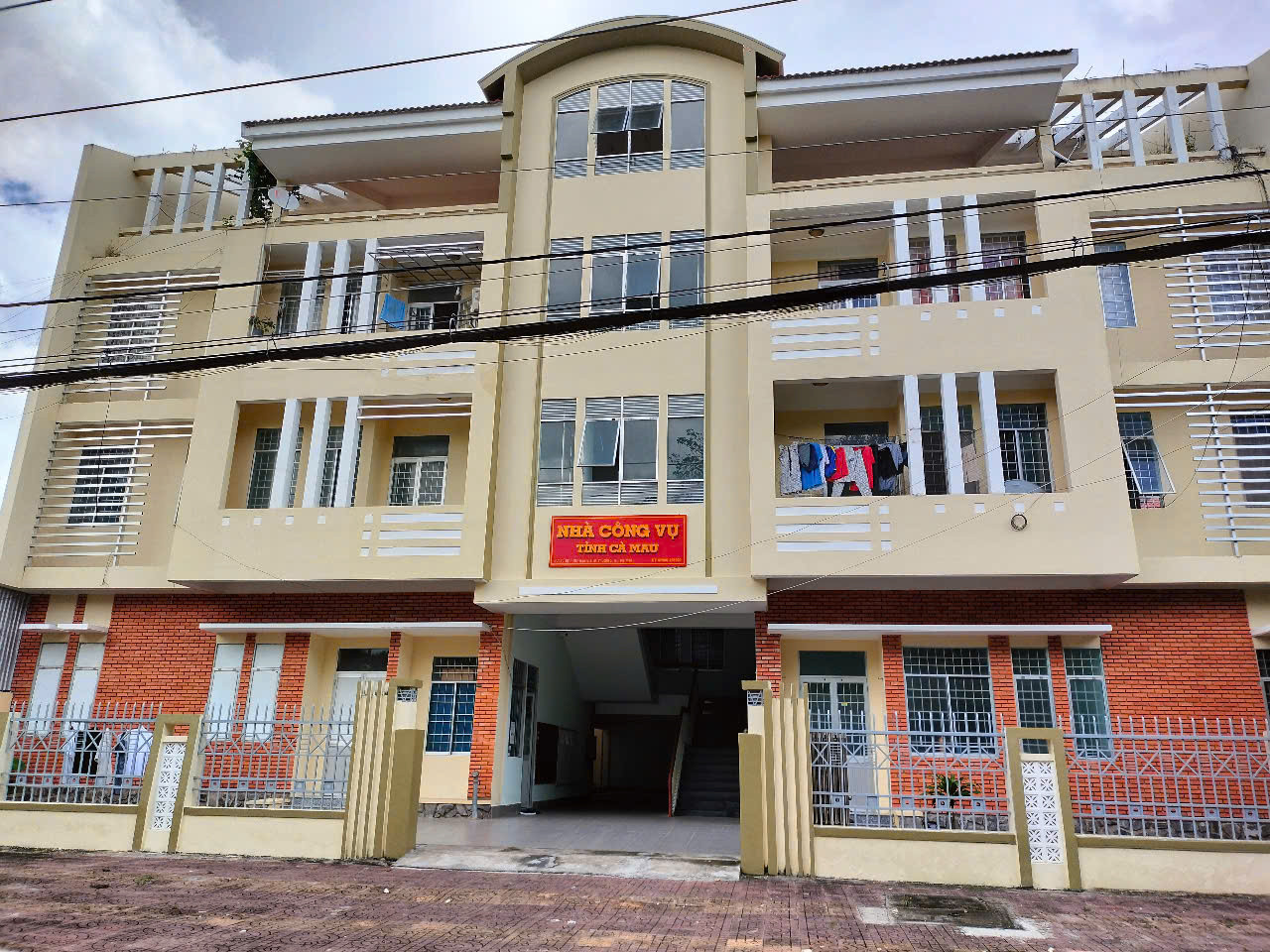 Nhà ở công vụ tỉnh Cà Mau.