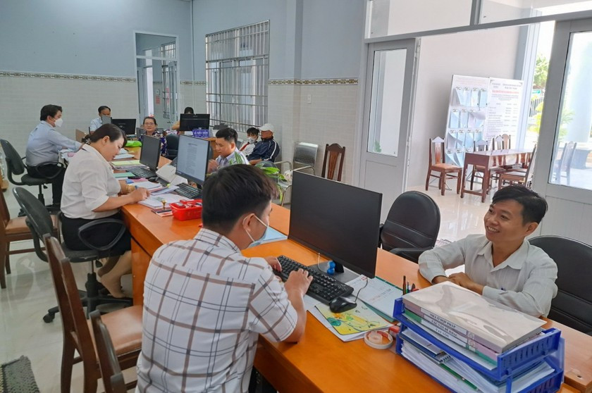 Cán bộ, công chức, viên chức, người lao động tỉnh Bạc Liêu sẽ được nhận lương tháng 2 trước Tết Nguyên đán Ất Tỵ 2025. Ảnh: CTV. Cán bộ, công chức, viên chức, người lao động tỉnh Bạc Liêu sẽ được nhận lương tháng 2 trước Tết Nguyên đán Ất Tỵ 2025. Ảnh: CTV.