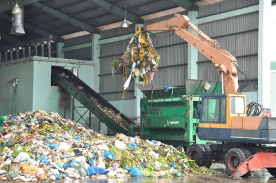 Nhà máy xử lý rác thải TP. Cà Mau tạm ngưng tiếp nhận rác thải sinh hoạt từ 0h ngày 16/6 để chờ đơn giá rác mới.