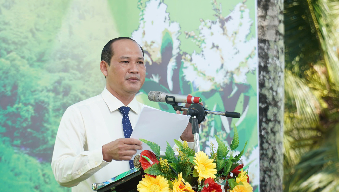 “Thông qua ngày hội, Ban tổ chức muốn truyền tải thông điệp U Minh là điểm du lịch an toàn, có cảnh quan thiên nhiên, khí hậu trong lành. Vùng đất có những con người hiền hoà, nghĩa tình, giàu lòng mến khách. Đến với U Minh, du khách được hòa mình với thiên nhiên, văn hóa miệt rừng - sông nước, để sống chậm cùng người dân Tây Nam bộ”, ông Nguyễn Thanh Liêm - Phó Chủ tịch UBND huyện U Minh chia sẻ.