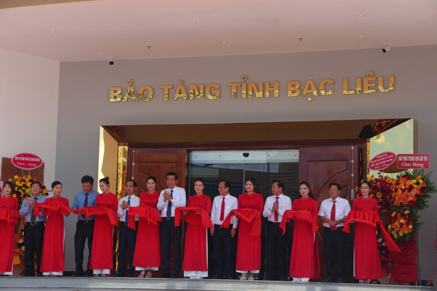 Bảo tàng tổng hợp tỉnh Bạc Liêu vừa được khánh thành và đưa vào sử dụng vào cuối tháng 4 vừa qua. Bảo tàng tổng hợp tỉnh Bạc Liêu vừa được khánh thành và đưa vào sử dụng vào cuối tháng 4 vừa qua.