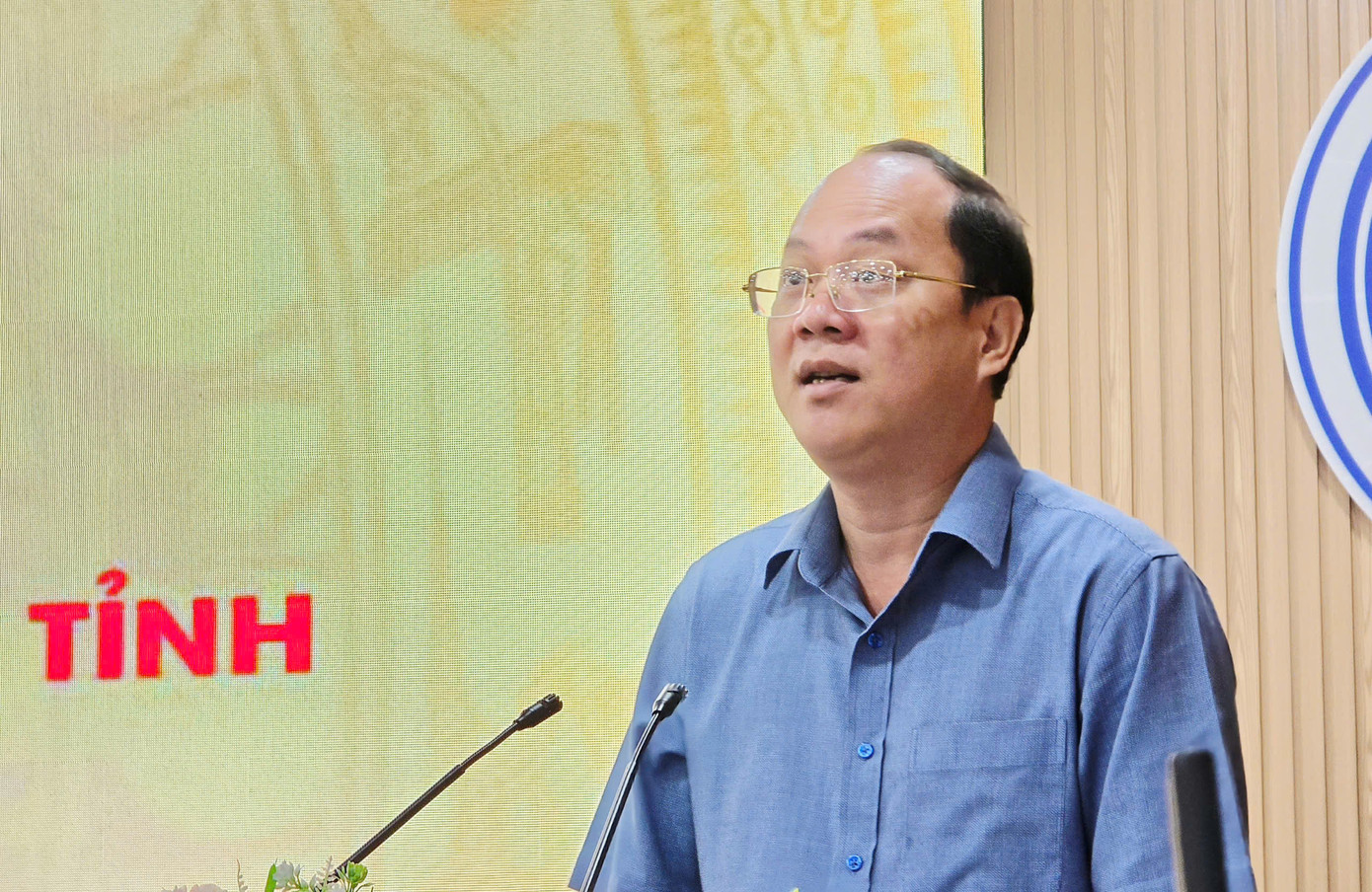 Ông Nguyễn Hồ Hải, Bí thư Tỉnh ủy Cà Mau phát biểu tại hội nghị.