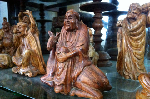 Độc phẩm gỗ sưa định giá bằng vàng ảnh 4