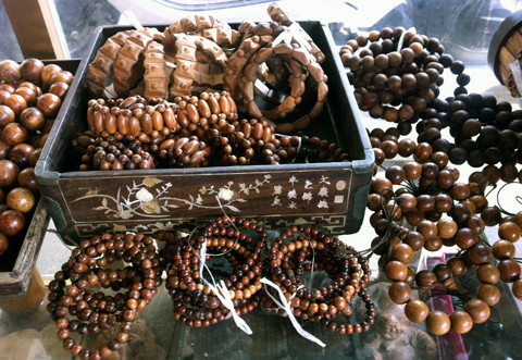 Độc phẩm gỗ sưa định giá bằng vàng ảnh 11