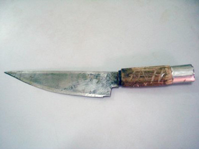 Con dao có hai chữ “Hận tình” Lâm đã dùng để đâm chết vợ