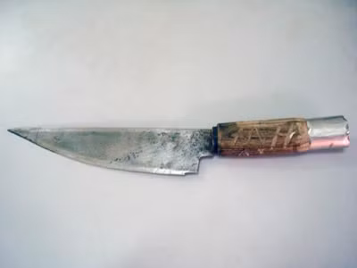 Con dao có hai chữ “Hận tình” Lâm đã dùng để đâm chết vợ