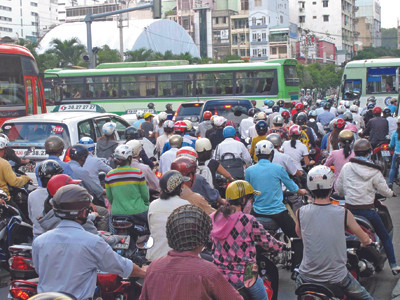 Kẹt xe đường Nguyễn Thái Học, TPHCM. Ảnh: Năm Sài Gòn