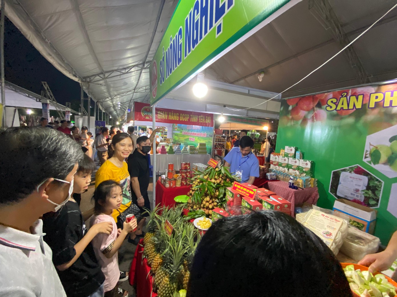 Festival trái cây và sản phẩm OCOP Việt Nam năm 2022 diễn ra từ ngày 28/5 - 31/5.