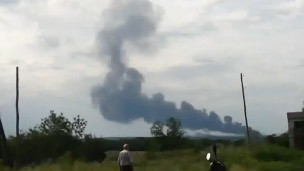 Máy bay Malaysia rơi ở Ukraine, 295 người chết ảnh 13