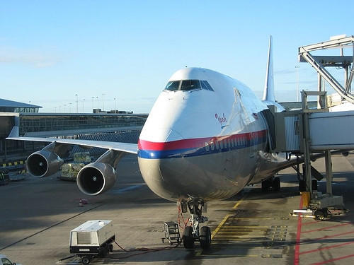 Máy bay Malaysia rơi ở Ukraine, 295 người chết ảnh 3