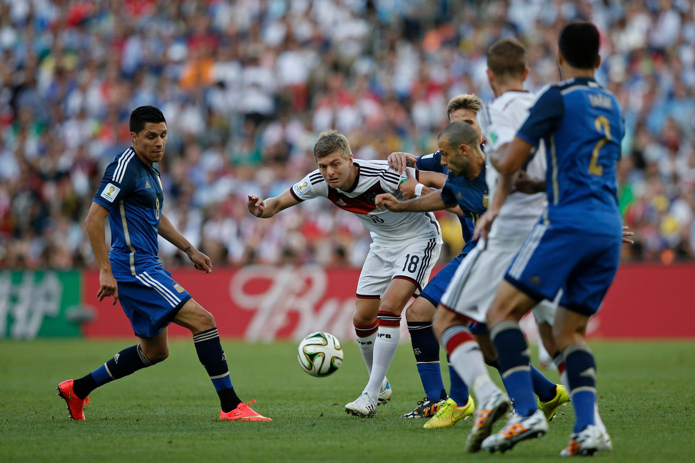 Götze thăng hoa, tuyển Đức lần thứ 4 lên đỉnh thế giới ảnh 16