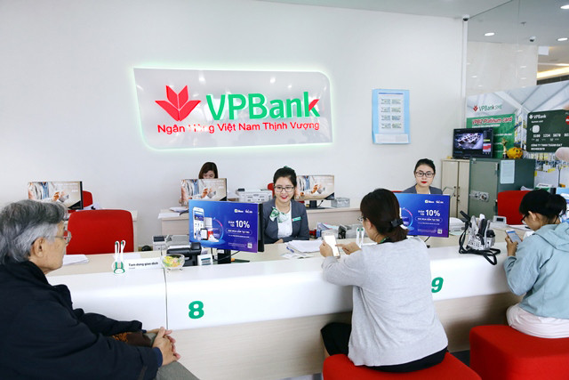 Ngân hàng TMCP Việt Nam Thịnh Vượng (VPBank) dẫn đầu danh sách 1.000 doanh nghiệp nộp thuế lớn nhất năm 2022.