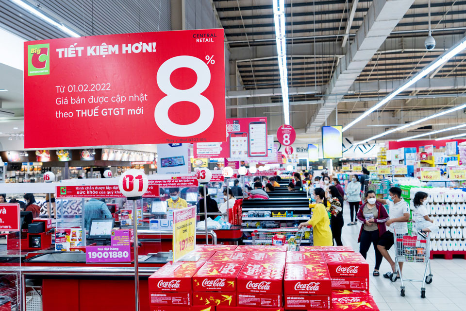 Bộ Tài chính đề xuất giảm thuế VAT 2% trong nửa đầu năm 2024. (Ảnh minh họa: ST). Bộ Tài chính đề xuất giảm thuế VAT 2% trong nửa đầu năm 2024. (Ảnh minh họa: ST).