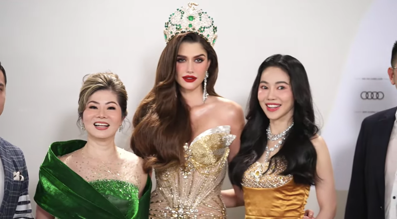 Hoa hậu đẹp nhất Thế giới 2022 Isabella Menin xuất hiện lộng lẫy trên thảm đỏ.