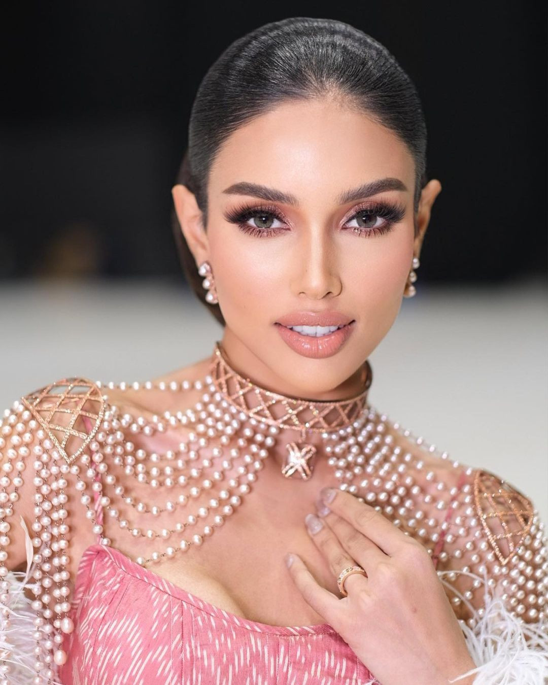 Veena Praveenar Singh cũng được fan khuyên nên tham dự một cuộc thi sắc đẹp khác, tuy nhiên người đẹp cho biết có lẽ Hoa hậu Hoàn vũ Thái Lan 2023 là cuộc thi sắc đẹp cuối mà cô sẽ tham gia.