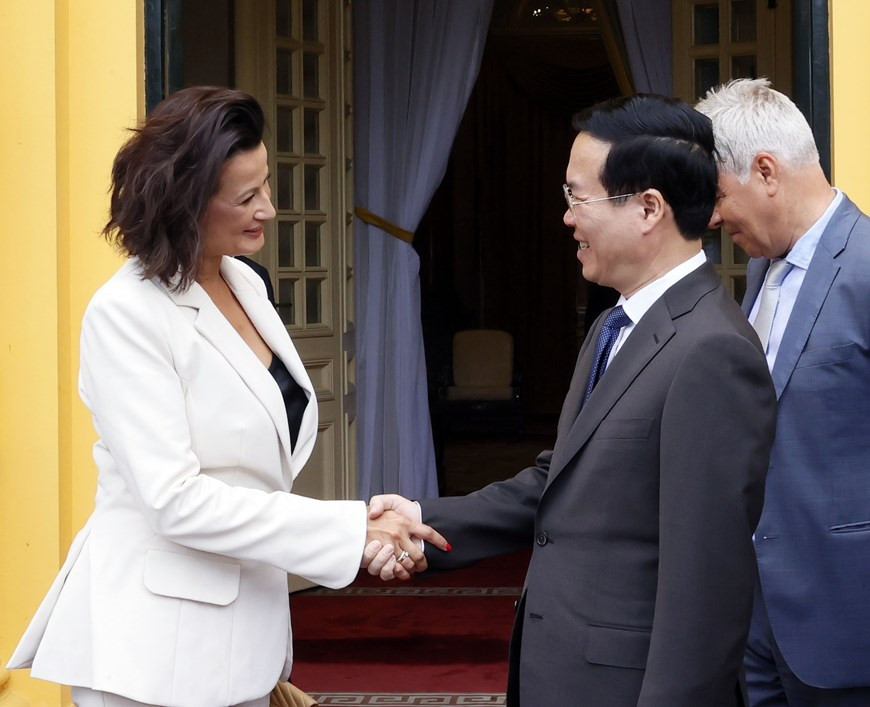 Chủ tịch nước Võ Văn Thưởng tiếp Chủ tịch Thượng viện Bỉ Stephanie D’Hose. (Ảnh: Thống Nhất/TTXVN) Chủ tịch nước Võ Văn Thưởng tiếp Chủ tịch Thượng viện Bỉ Stephanie D’Hose. (Ảnh: Thống Nhất/TTXVN)