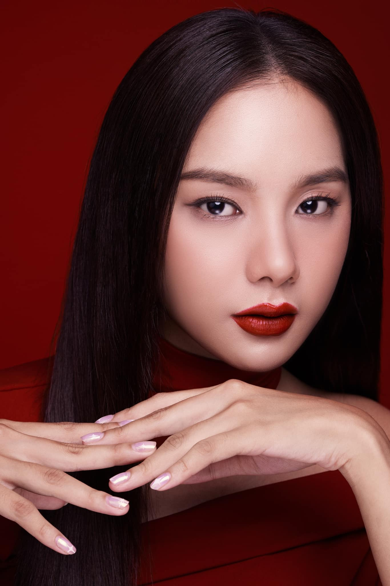 Người đẹp Nguyễn Thị Bích Thùy tiếp tục trở lại đường đua sắc đẹp sau khi tham dự Hoa hậu Thế giới Việt Nam 2019 và Hoa hậu Việt Nam 2020. Cô được đánh giá là người đẹp có nhiều kinh nghiệm thi sắc đẹp, kỹ năng catwalk, tạo dáng chuyên nghiệp.