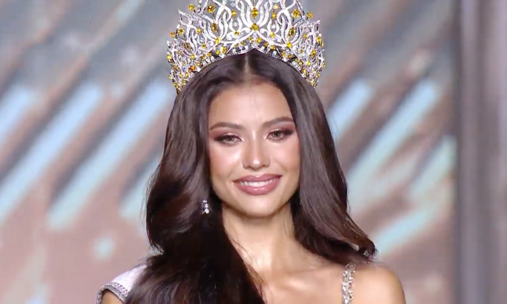Anntonia Porsild đăng quang Hoa hậu Hoàn vũ Thái Lan 2023.
