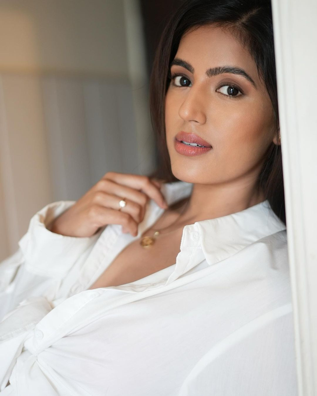 Ấn Độ được xem là "cường quốc sắc đẹp" tại các đấu trường sắc đẹp nói chung và sân chơi Miss Universe nói riêng. Các đại diện Ấn Độ thường ghi điểm bởi nhan sắc mặn mà, kỹ năng chuyên nghiệp và khả năng ứng xử, giao tiếp trôi chảy.