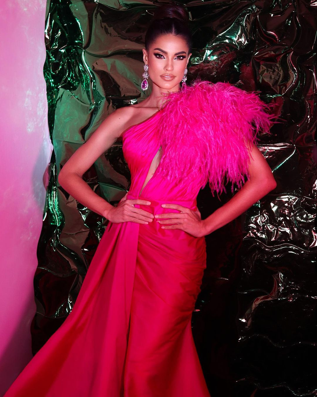 Chiến thắng của Karla Guilfú Acevedo không nằm ngoài dự đoán của nhiều người. Trước đó, cô được đánh giá là ứng viên sáng giá nhờ kinh nghiệm thi sắc đẹp ấn tượng.