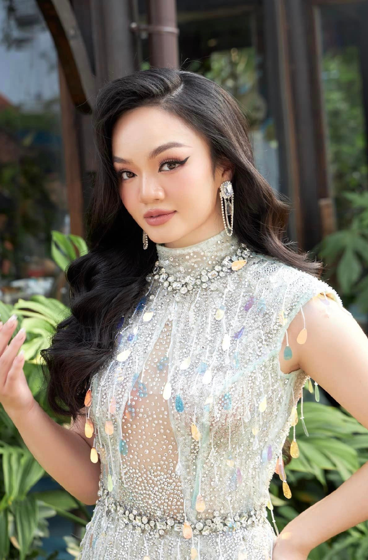 Hoàng Kim chia sẻ mong muốn sau khi tốt nghiệp ngành Truyền thông – Báo chí sẽ hỗ trợ về giáo dục cũng như mở trường học để dạy và tạo nền tảng kiến thức cho trẻ em.