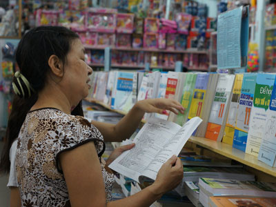 Phải cẩn trọng khi lựa chọn sách tham khảo. Phải cẩn trọng khi lựa chọn sách tham khảo