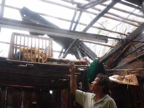 Người dân Quảng Nam sau bão. Ảnh: Nguyễn Thành