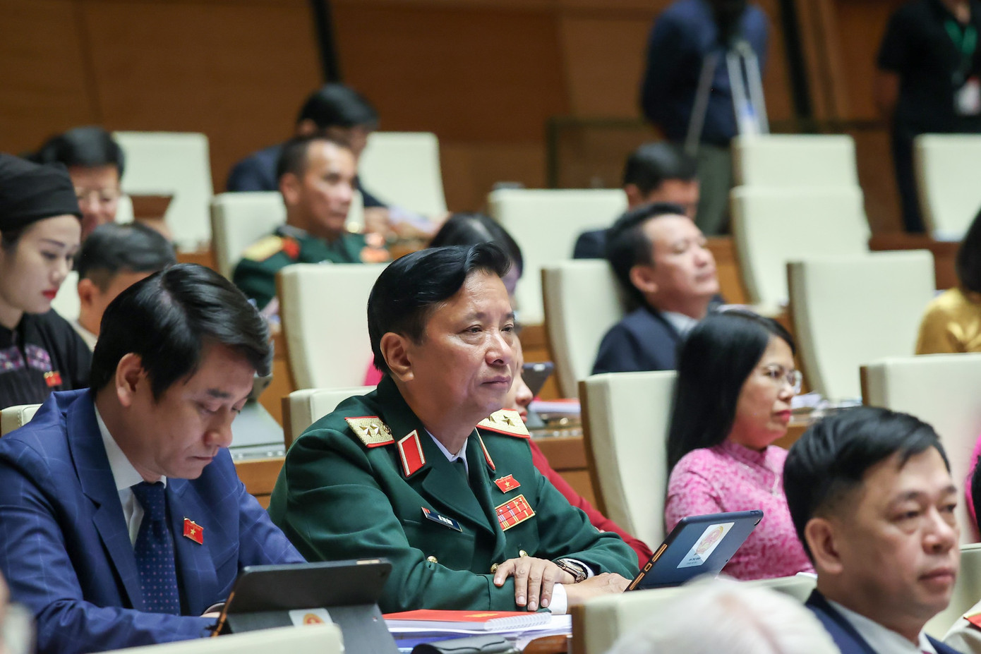 Các đại biểu tham dự phiên khai mạc Kỳ họp thứ 6, Quốc hội khóa XV. Ảnh: Như Ý