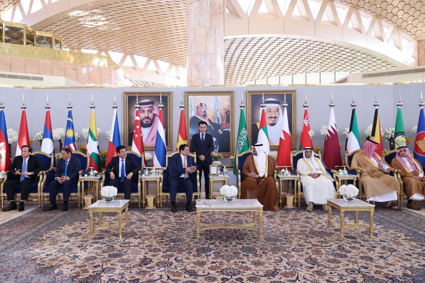 Thủ tướng Phạm Minh Chính và lãnh đạo thành phố Riyadh Thủ tướng Phạm Minh Chính và lãnh đạo thành phố Riyadh