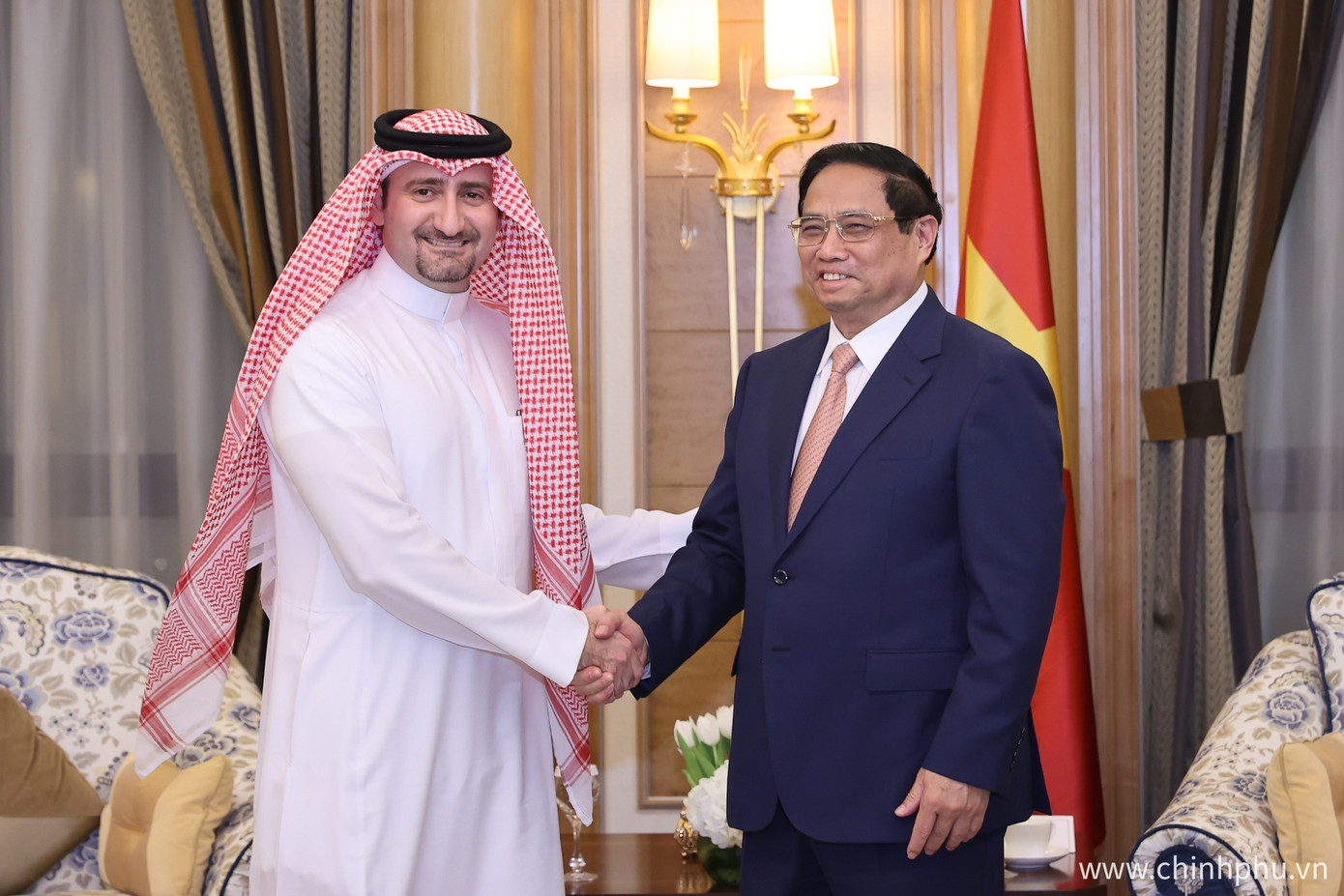 Thủ tướng Phạm Minh Chính tiếp ông Ali Al-Khatib, Phó Giám đốc điều hành Ajlan & Bros Thủ tướng Phạm Minh Chính tiếp ông Ali Al-Khatib, Phó Giám đốc điều hành Ajlan & Bros