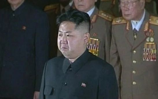 Ông Kim Jong-un bật khóc trong lễ tang ông Kim Jong-il