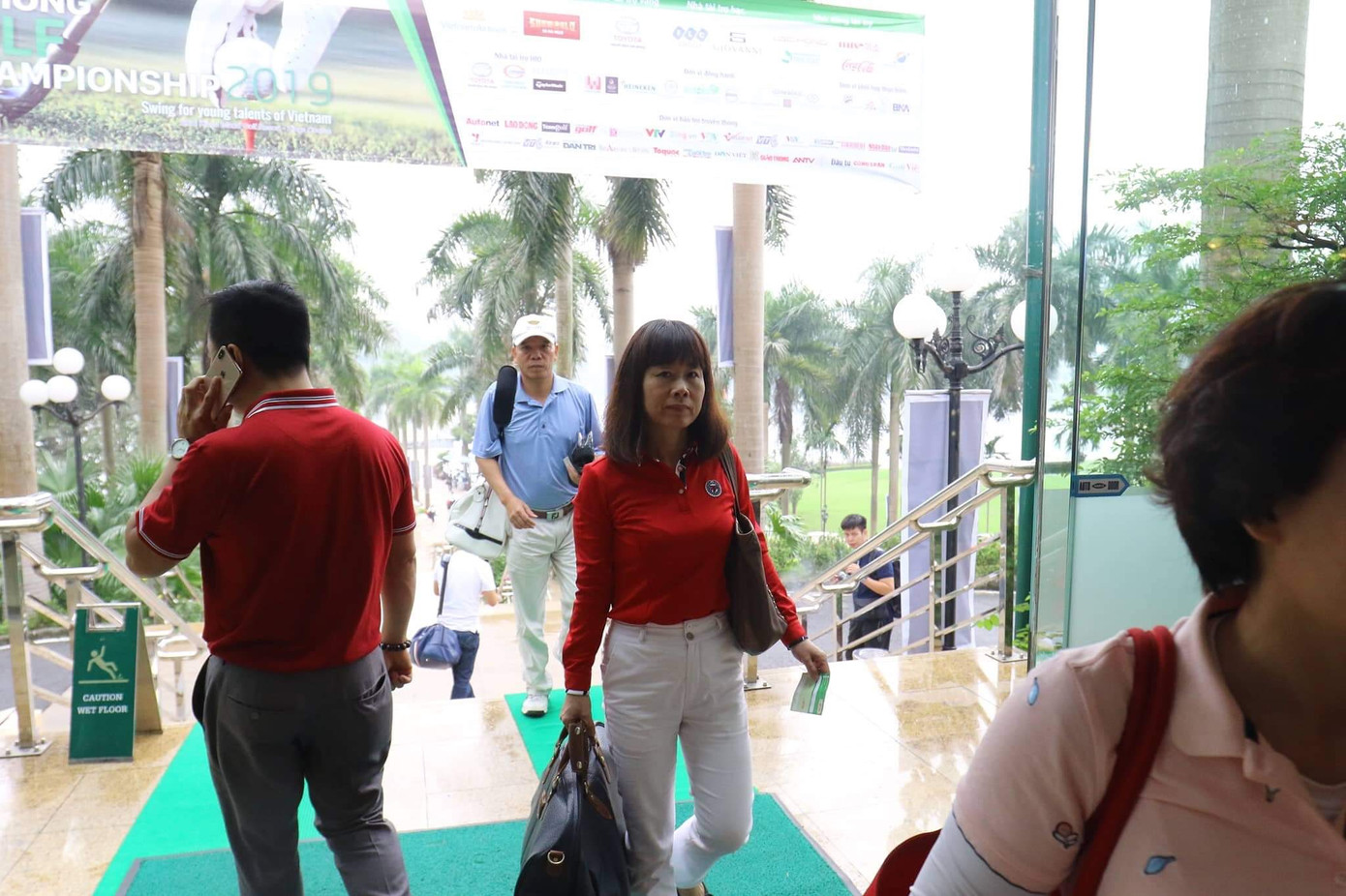 Ai là nhà vô địch Tiền Phong Golf Championship mùa thứ ba? ảnh 44