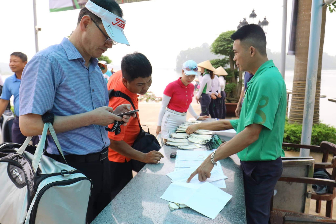 Ai là nhà vô địch Tiền Phong Golf Championship mùa thứ ba? ảnh 43