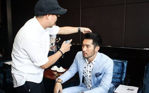 Đôi tình nhân 'Lịch Xuyên - Tiểu Thu' gây sốt khi xuất hiện ngoài đời thật ảnh 9