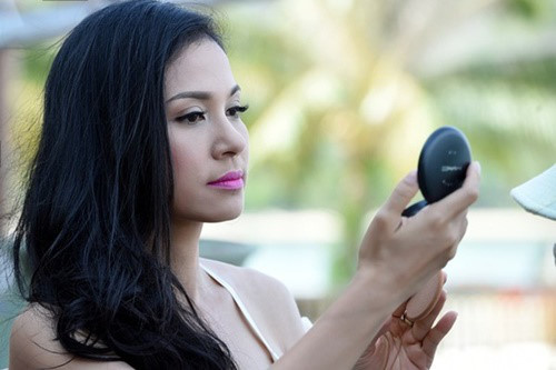 Người đẹp Tây Đô Việt Trinh qua ảnh