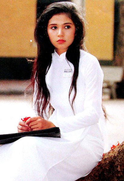 Người đẹp Tây Đô Việt Trinh qua ảnh