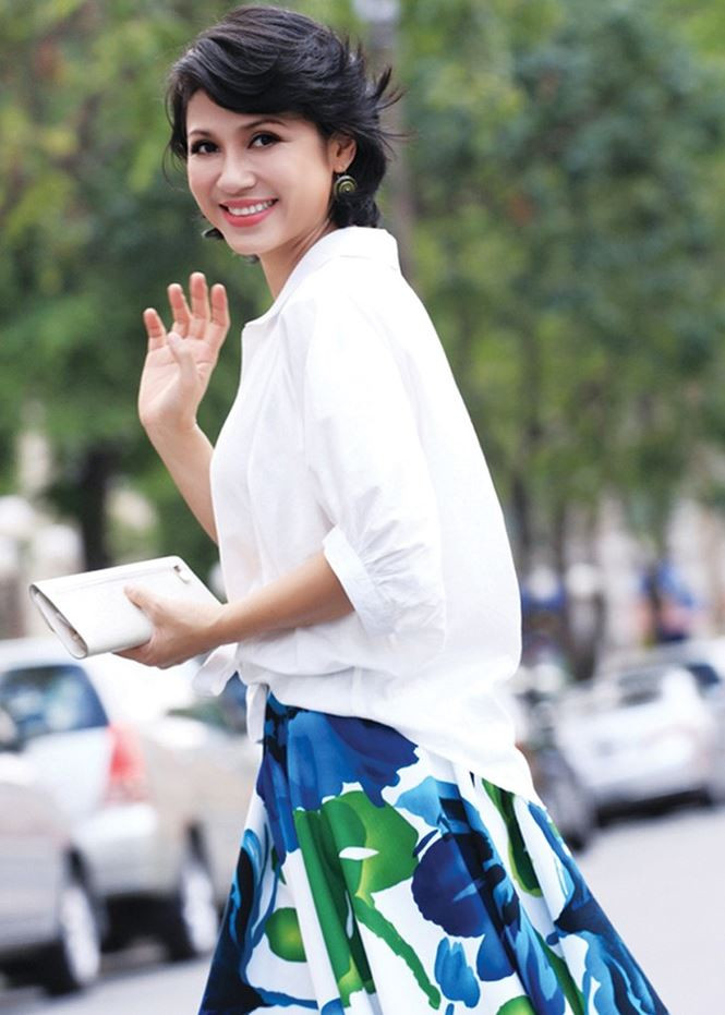 Người đẹp Tây Đô Việt Trinh qua ảnh