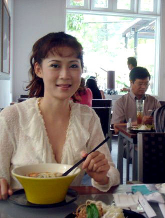 Nhan sắc Diễm Hương