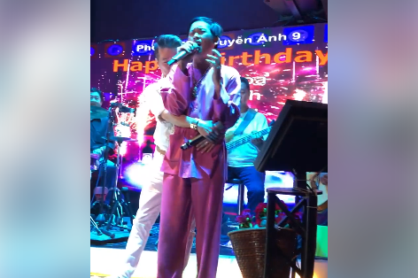 Showbiz 3/1: Đàm Vĩnh Hưng bật mí về mối quan hệ với Hoài Linh ảnh 2