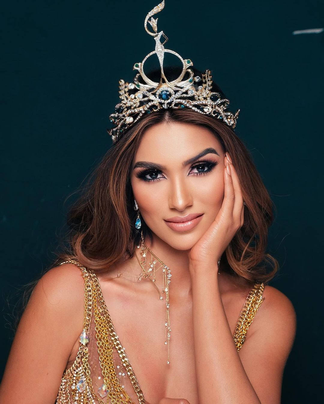 Cuộc thi Hoa hậu Siêu quốc gia 2023 được khởi động vào tháng 7 tại Ba Lan. Hiện tại, nhiều quốc gia đã tìm được đại diện. Nhiều ứng viên ngay khi vừa xuất hiện đã được đánh giá là thí sinh sáng giá. Trong số đó, đáng chú ý là Á hậu 1 Hoa hậu Hòa bình Quốc tế 2021 - Andrea Aguilera. Cô năm nay 23 tuổi, có chiều cao 1,78 m, số đo ba vòng 89-61-97 cm. Cô đăng quang Hoa hậu Hòa bình Ecuador 2021 sau đó đại diện quốc gia tham dự Hoa hậu Hòa bình Quốc tế 2021 và giành ngôi Á hậu 1.