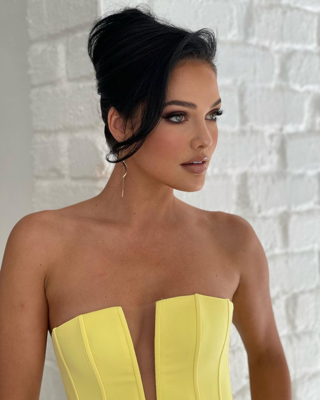 Quyết định của Natasha Joubert khiến nhiều fan sắc đẹp bất ngờ nhưng cũng vui mừng vì một lần nữa được nhìn thấy cô trên đường đua sắc đẹp. Vào năm 2020, Natasha Joubert dự kiến được cử đi tranh tài tại Hoa hậu Siêu quốc gia tuy nhiên ban tổ chức Hoa hậu Nam Phi đã thay đổi vào phút chót, cử cô đi thi Hoa hậu Hoàn vũ.