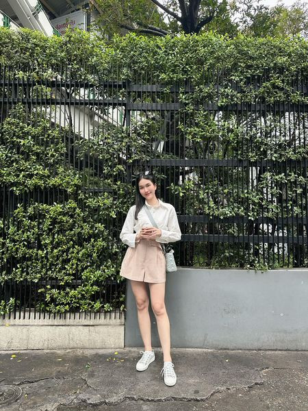 Á hậu Phương Anh diện trang phục giản dị, thanh lịch đi nghỉ lễ ở Thái Lan. Á hậu Phương Anh diện trang phục giản dị, thanh lịch đi nghỉ lễ ở Thái Lan.