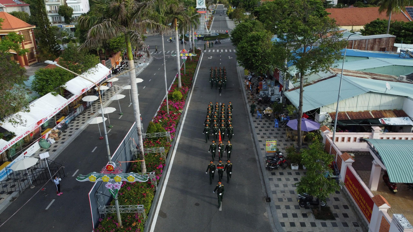 Thượng cờ Tổ quốc ở Côn Đảo linh thiêng ảnh 31 Thượng cờ Tổ quốc ở Côn Đảo linh thiêng ảnh 31