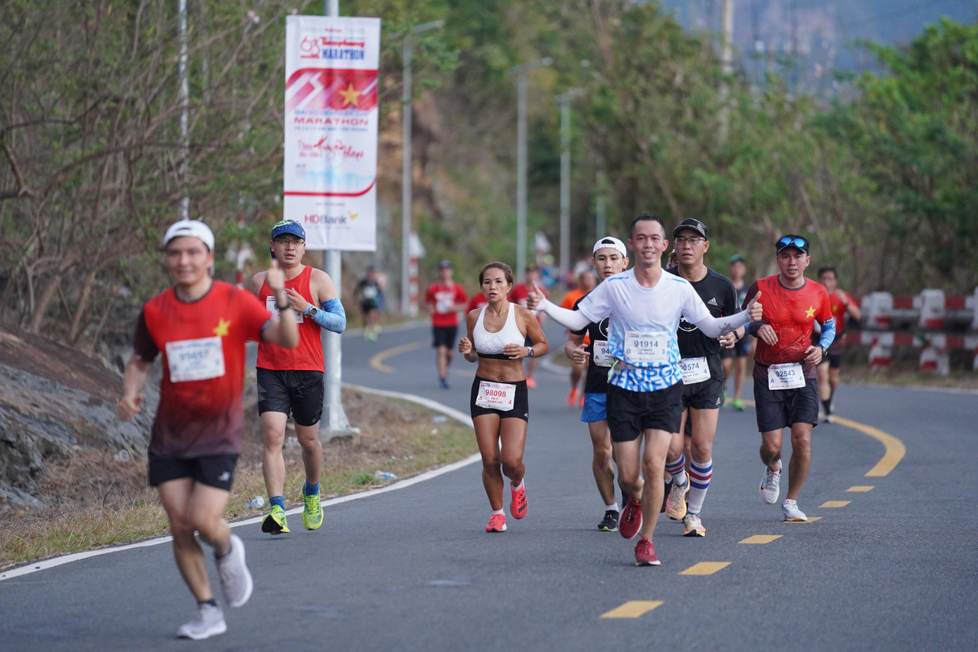 Lai Châu đăng cai Tiền Phong Marathon lần thứ 64 - năm 2023 ảnh 81